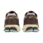 Nike Zoom Vomero 5 Earth Fossil - Image 4
