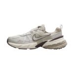 Nike V2k Run “Light Orewood Brown” - Image 4