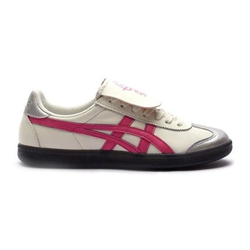 WhatsApp Image 2025-08-22 at 3.22.16 PM (1) Onitsuka Tiger Tokuten Stay With Me Custom Pink – HADNES - Image 1