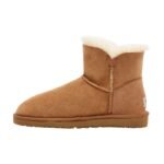 UGG Bailey Button II – Chestnut - Image 4
