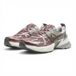 Nike V2K Run ‘Smokey Mauve’ - Image 4